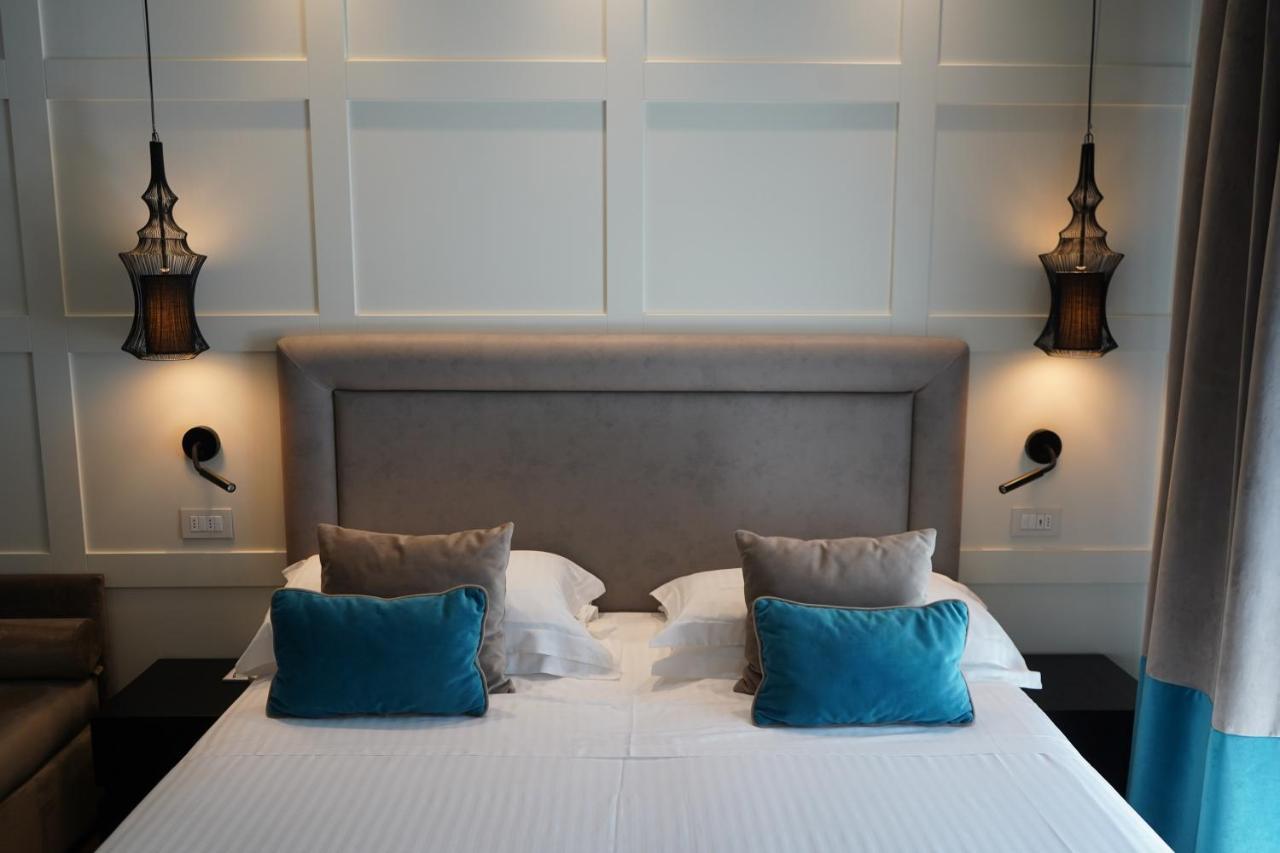 Hotel Lungomare Riccione Kültér fotó
