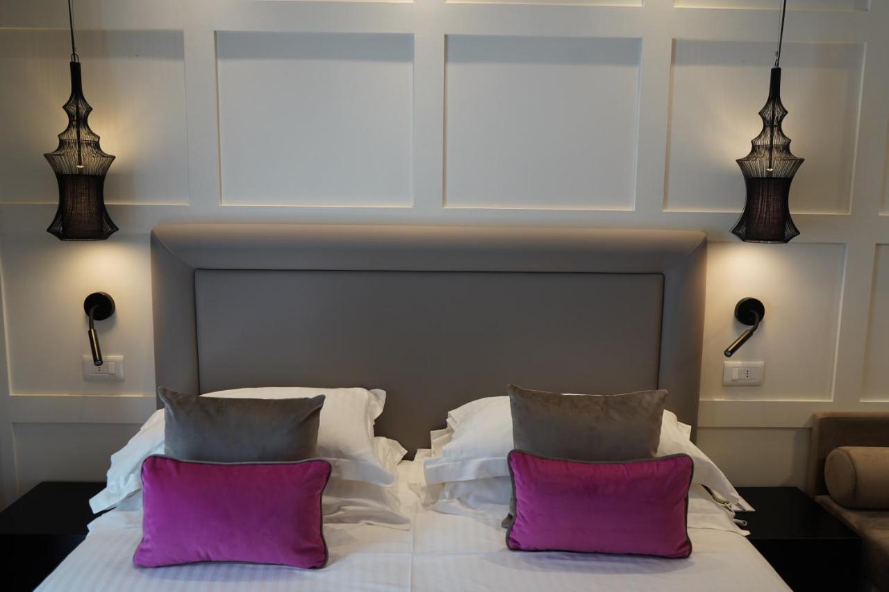 Hotel Lungomare Riccione Kültér fotó