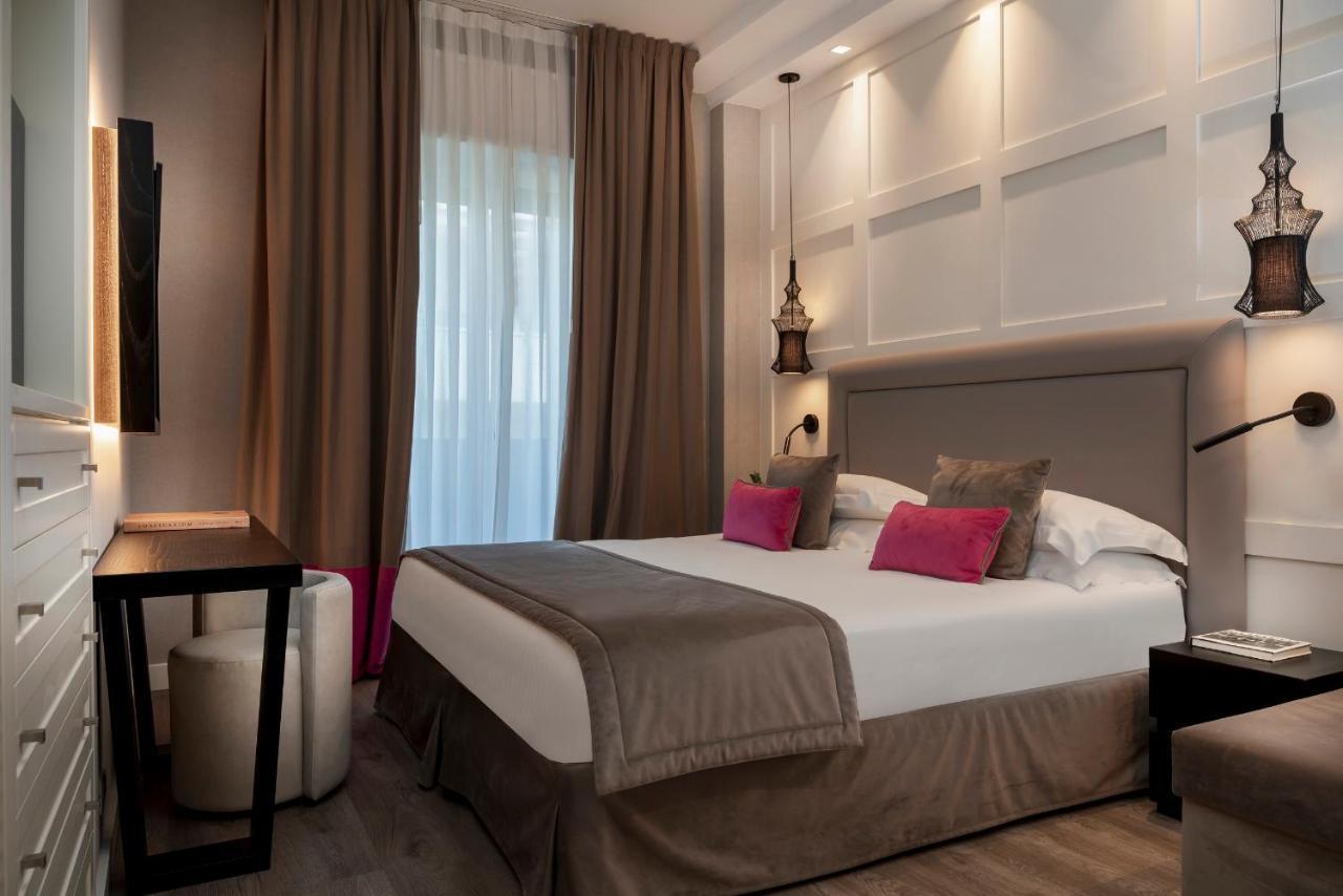 Hotel Lungomare Riccione Kültér fotó