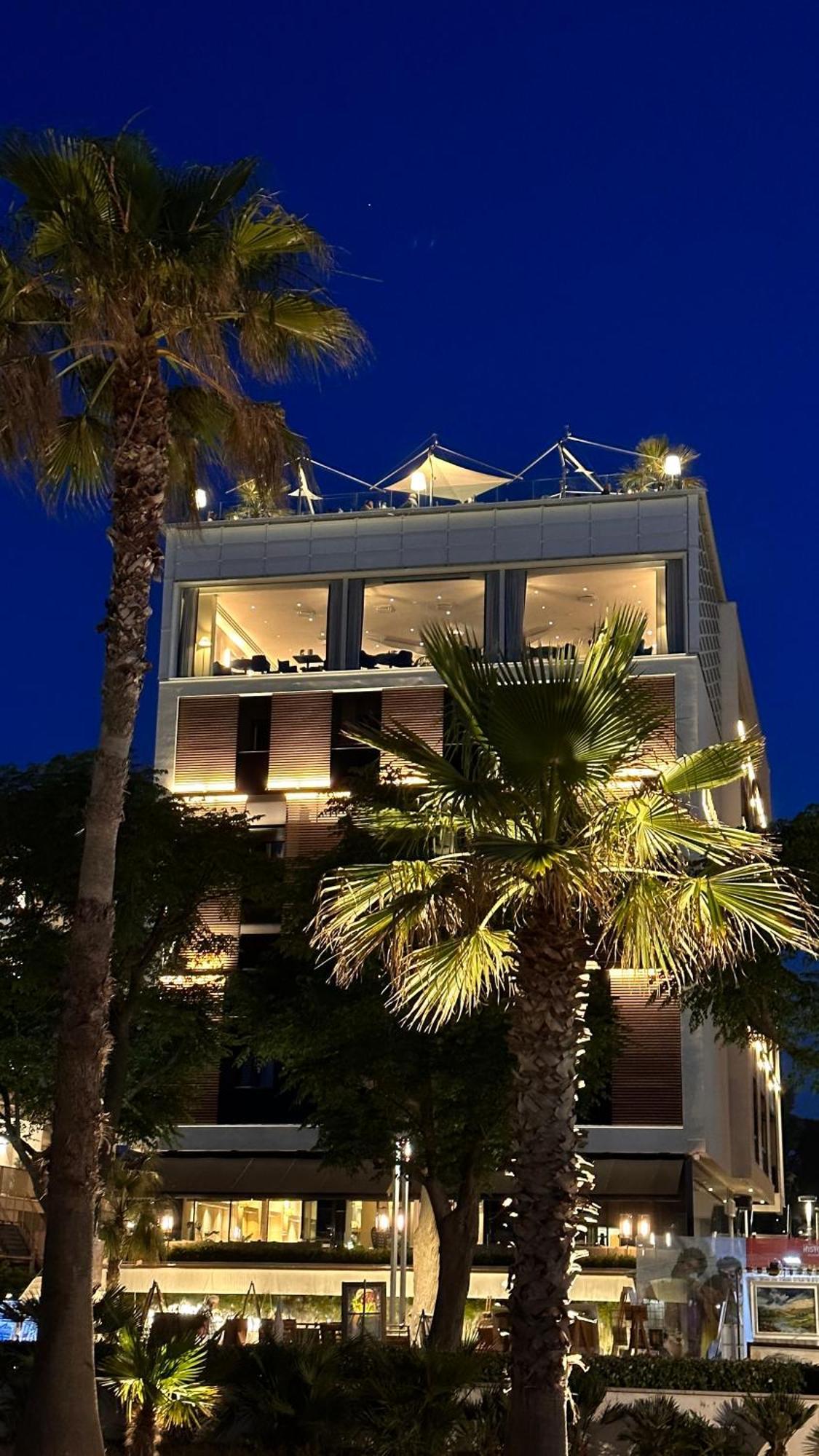 Hotel Lungomare Riccione Kültér fotó