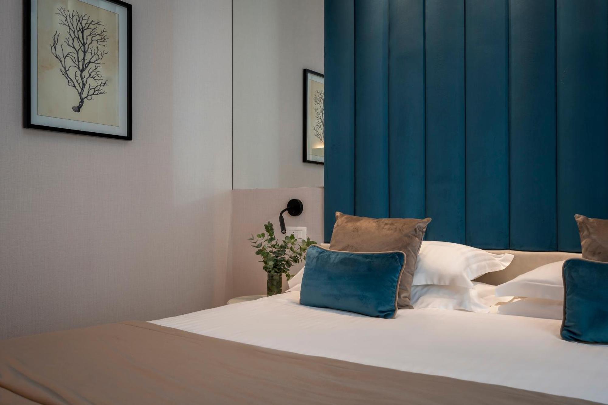 Hotel Lungomare Riccione Szoba fotó