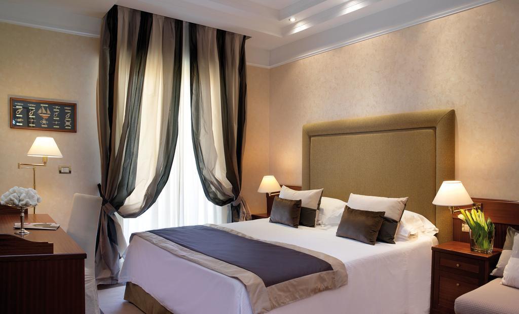 Hotel Lungomare Riccione Kültér fotó